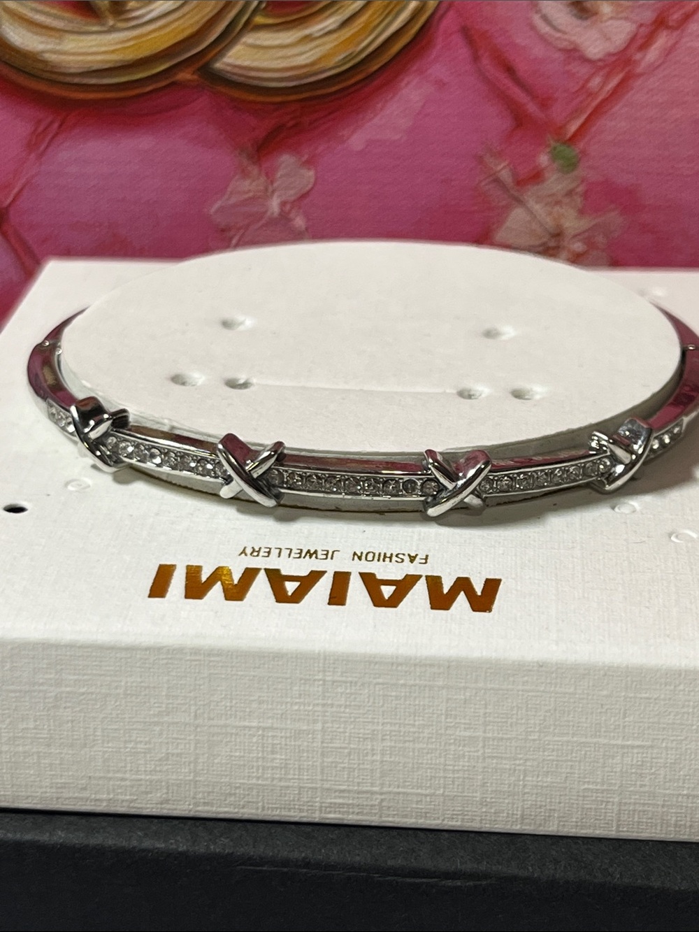 Fashion- Silver Crystal X-Detail Bangle